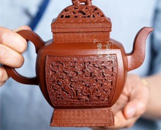 《鏤空鼎方》 《鏤空鼎方》