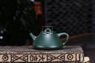 《石瓢》民國綠紫砂茶壺石瓢全手工實力派名家宜興原礦紫砂喝茶壺 《石瓢》民國綠紫砂茶壺石瓢全手工實力派名家宜興原礦紫砂喝茶壺