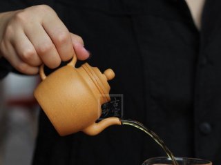 《高宮燈》 《高宮燈》