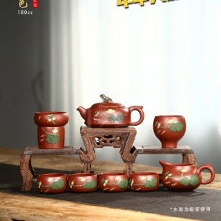 《荷塘月色》 《荷塘月色》