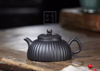 《菱花小半月》 《菱花小半月》