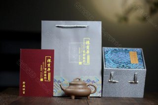 《龍鼎》 《龍鼎》