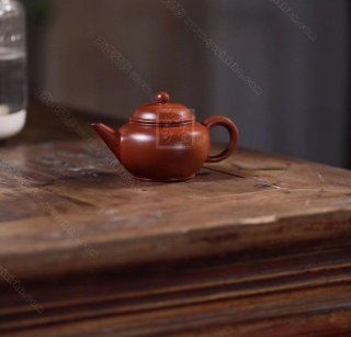 《水平》 《水平》