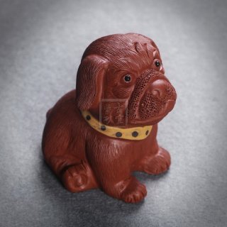 《沙皮狗-旺財(cái)小狗》宜興紫砂壺全手工茶具純泡茶壺清水泥 《沙皮狗-旺財(cái)小狗》宜興紫砂壺全手工茶具純泡茶壺清水泥