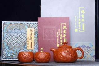 《游龍供春》 《游龍供春》