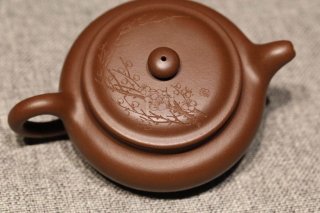 《扁腹》宜興紫砂壺仿古紫泥泡茶壺 《扁腹》宜興紫砂壺仿古紫泥泡茶壺