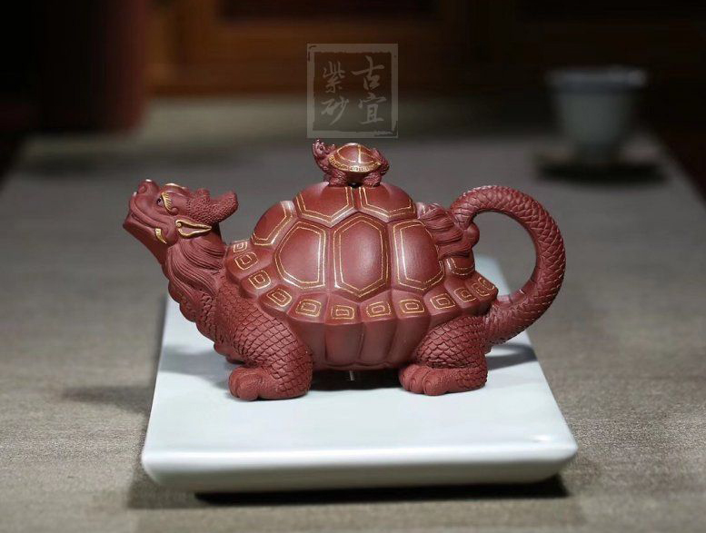 《金龜出?！芬伺d紫砂壺高級工藝美術(shù)師純手工底槽青創(chuàng)新壺茶壺紫砂茶具